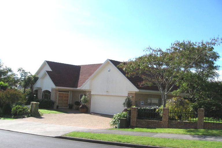 Photo of property in 2 Renway Rise, Somerville, Auckland, 2014