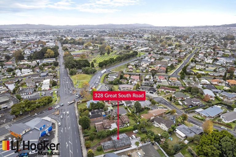 Photo of property in 328 Great South Road, Opaheke, Papakura, 2113