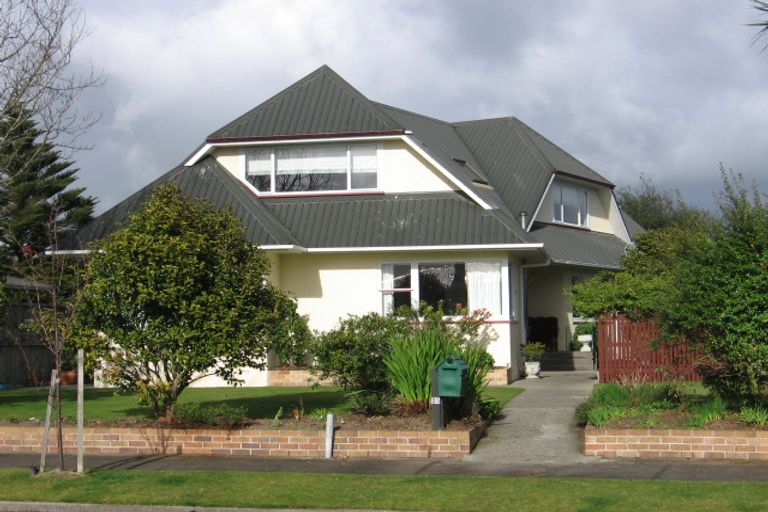 Photo of property in 25 Epsom Road, Hokowhitu, Palmerston North, 4410