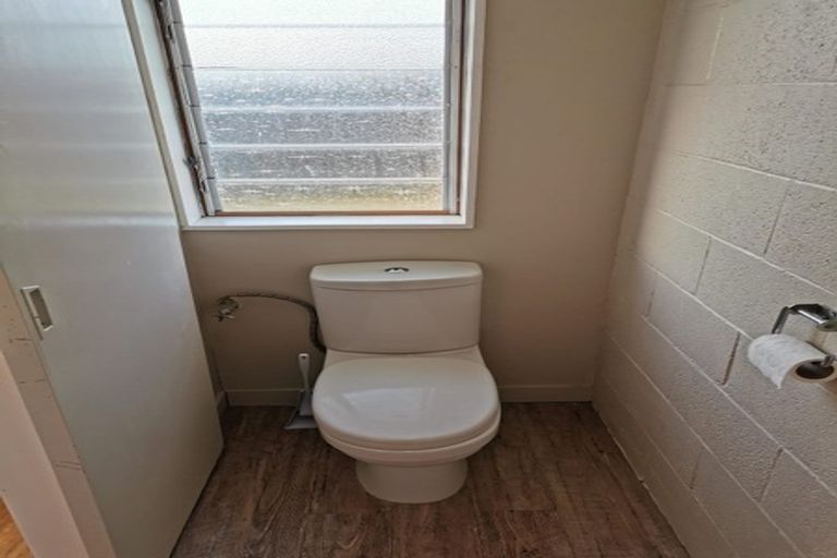 Photo of property in 1/382 Main Road North, Bay View, Napier, 4104