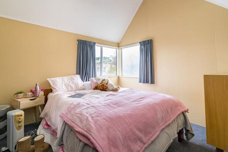 Photo of property in 31f Duke Street, North Dunedin, Dunedin, 9016