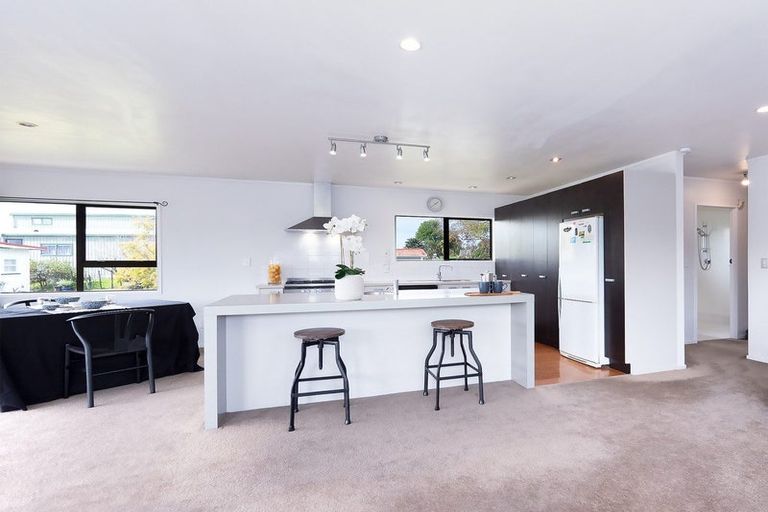 Photo of property in 75 Yorke Road, Haruru, 0204