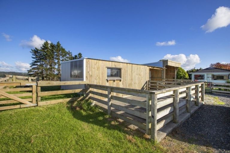 Photo of property in 66 Waiteitei Road, Wellsford, 0974