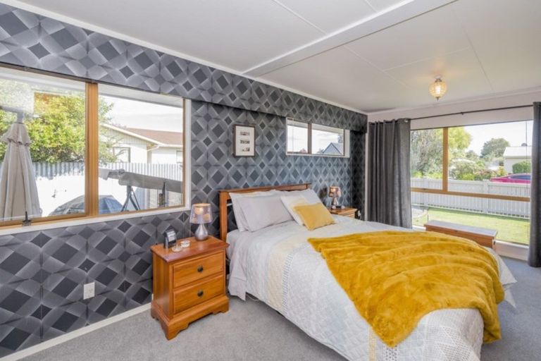Photo of property in 44 Rimu Street, Levin, 5510