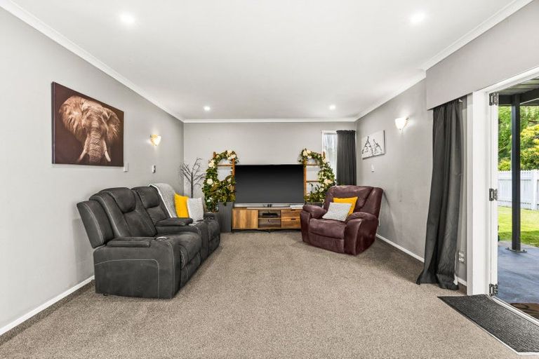 Photo of property in 69 Puketapu Road, Taradale, Napier, 4112