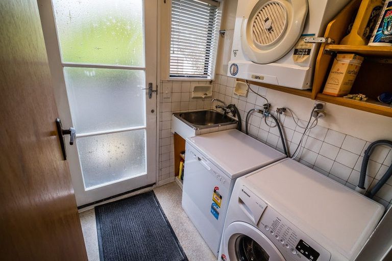 Photo of property in 3 Tawa Street, Tawa, Wellington, 5028