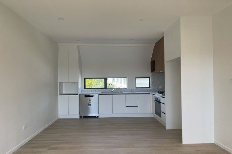 Photo of property in 20b Gilliam Street, New Lynn, Auckland, 0600
