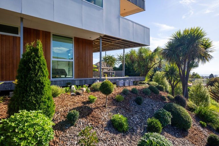 Photo of property in 33 Highview Drive, Wakatu, Nelson, 7011