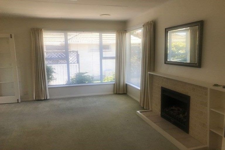 Photo of property in 989 High Street, Avalon, Lower Hutt, 5011