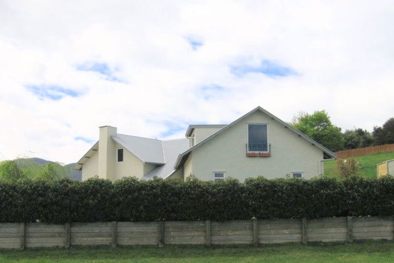 Photo of property in 67 Arrowsmith Avenue, Waipahihi, Taupo, 3330