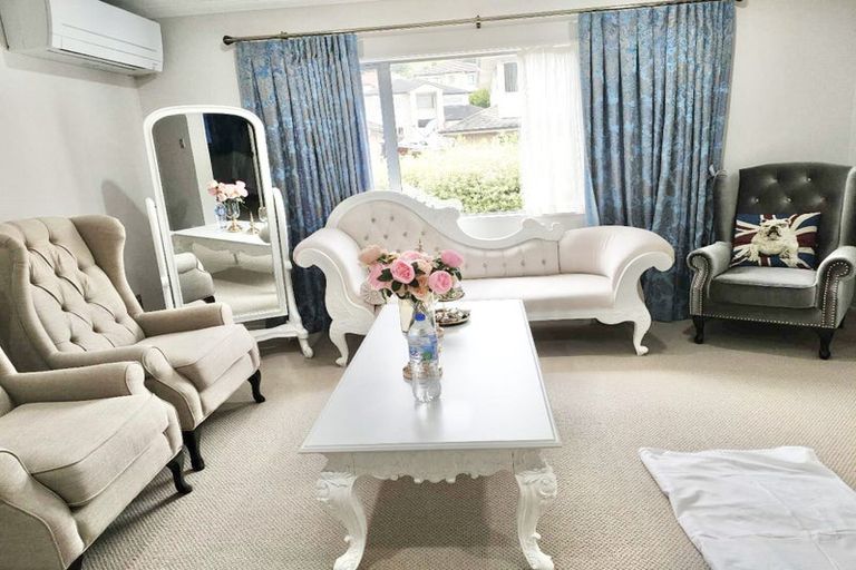 Photo of property in 45 Terrasini Drive, Flat Bush, Auckland, 2019