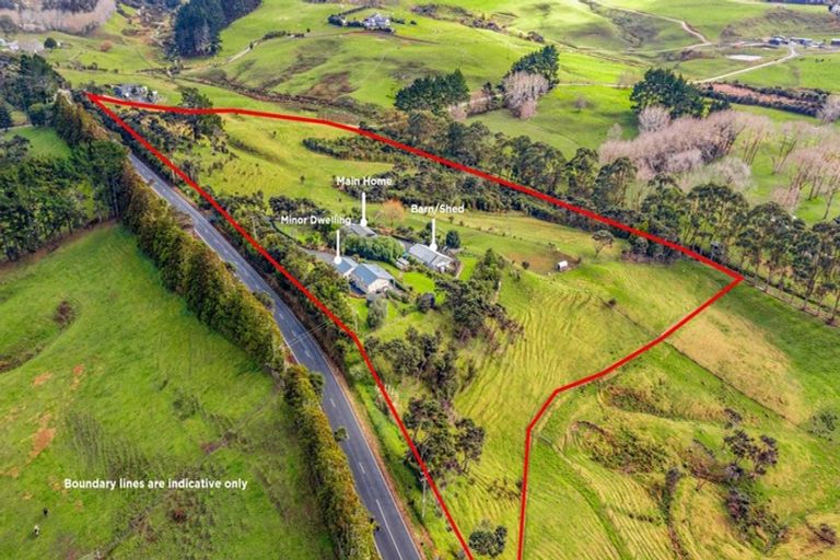 Photo of property in 254 Rimmer Road, Helensville, 0875