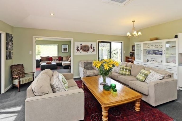 Photo of property in 6 Kempton Park Lane, Havelock North, 4130