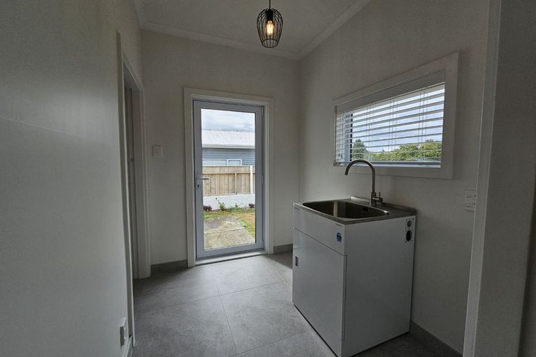 Photo of property in 41 Tokomaru Street, Welbourn, New Plymouth, 4312