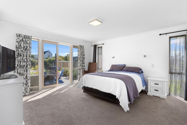 Photo of property in 2 Shearwater Drive, Woolston, Christchurch, 8023