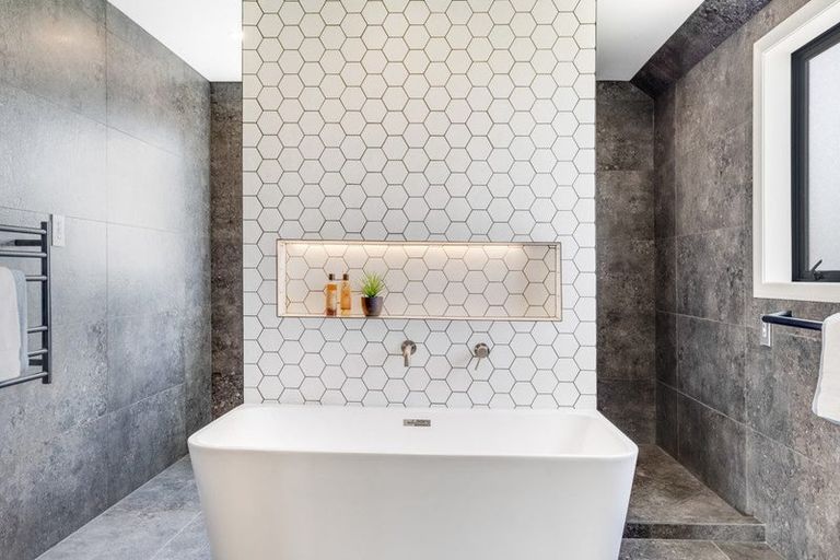 Photo of property in 4 Hapukupuku Avenue, Beachlands, Auckland, 2018