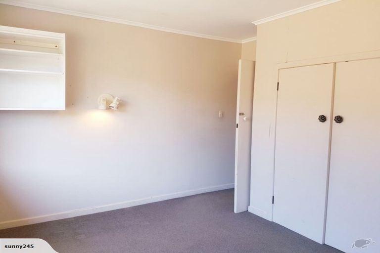 Photo of property in 21 Richards Avenue, Forrest Hill, Auckland, 0620