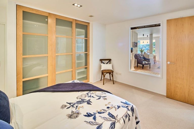 Photo of property in 1/16 Oriental Terrace, Oriental Bay, Wellington, 6011