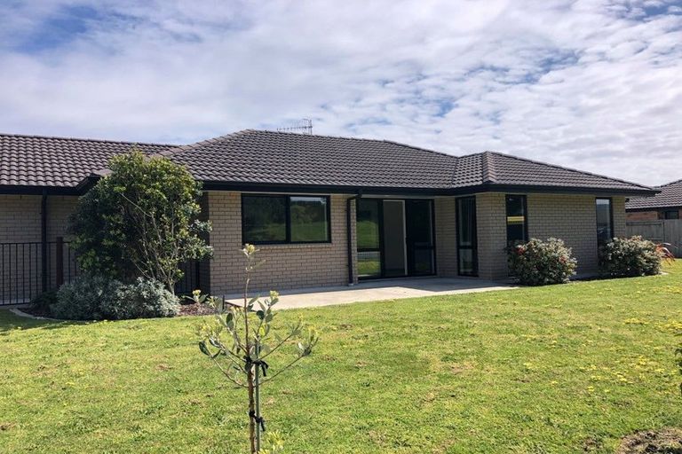 Photo of property in 182 Doncaster Drive, Papamoa Beach, Papamoa, 3118