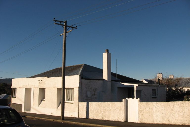 Photo of property in 1 Lawrence Street, Mornington, Dunedin, 9011