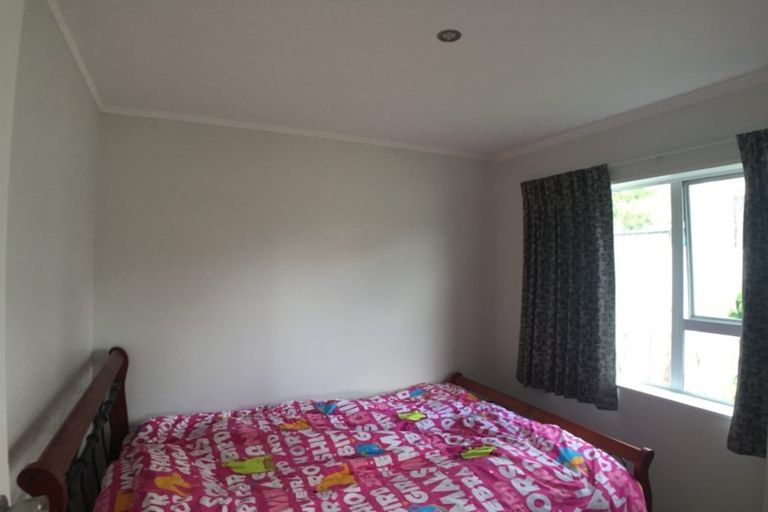 Photo of property in 4/94 Lynwood Road, New Lynn, Auckland, 0600