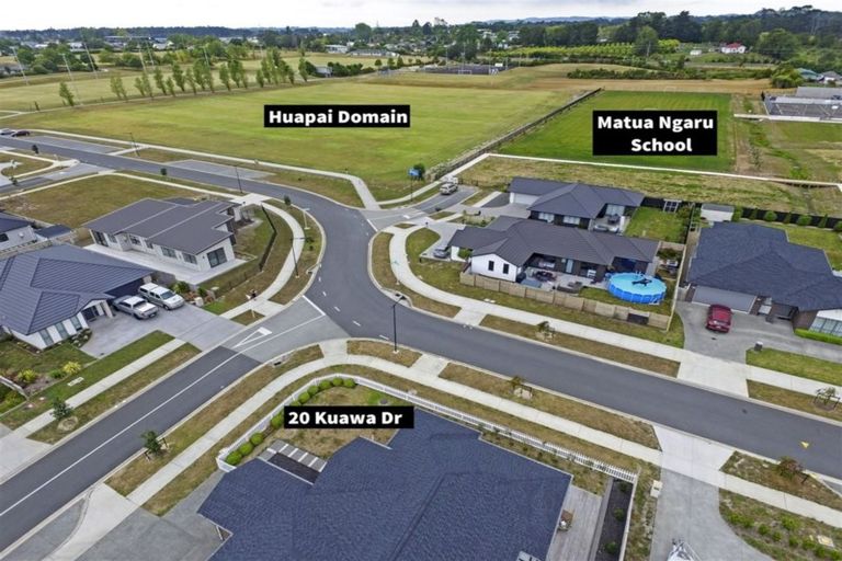 Photo of property in 20 Kuawa Drive, Kumeu, 0810