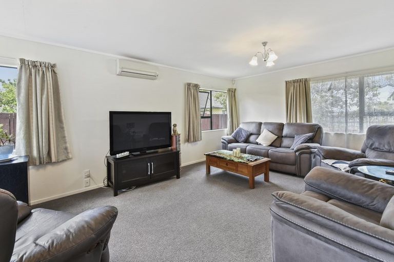 Photo of property in 26 Cosgrave Road, Papakura, 2110