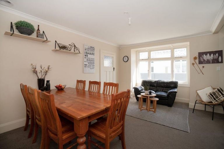 Photo of property in 21 Burns Avenue, Takaro, Palmerston North, 4412