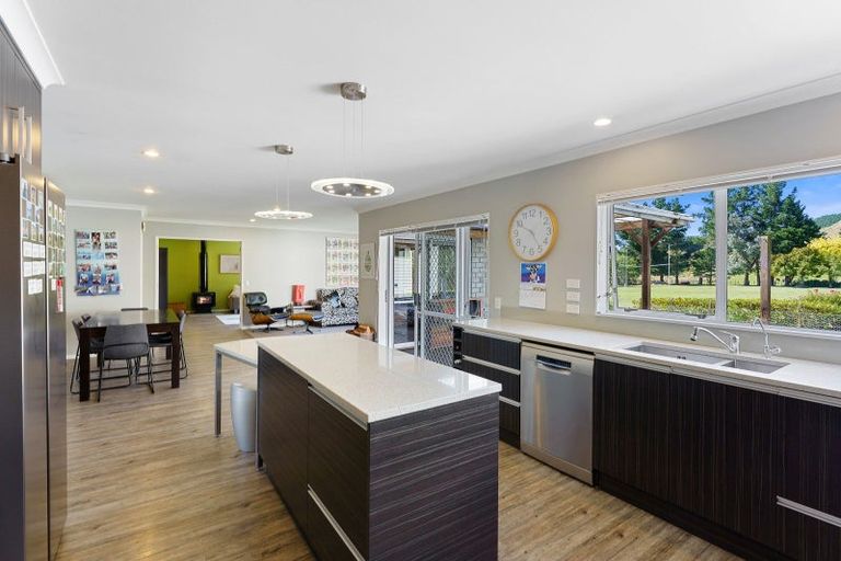 Photo of property in 192 Waitohu Valley Road, Otaki, 5583