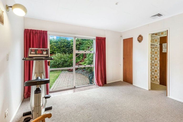 Photo of property in 10 Charthouse Lane, Whitby, Porirua, 5024