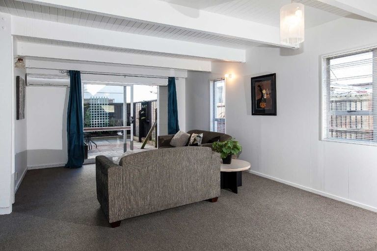 Photo of property in 3/129 Canon Street, Edgeware, Christchurch, 8013