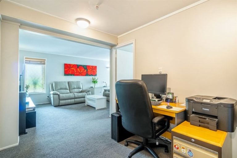 Photo of property in 1/48a Northboro Road, Belmont, Auckland, 0622