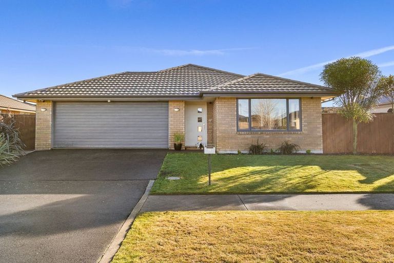 Photo of property in 11 Ridgeway Avenue, Rolleston, 7615