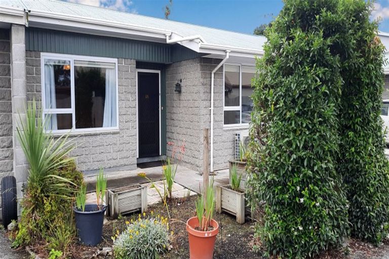 Photo of property in 2/127 Clarence Street, Riccarton, Christchurch, 8011