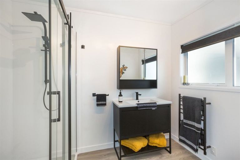 Photo of property in 19 Mercury Way, Whitby, Porirua, 5024