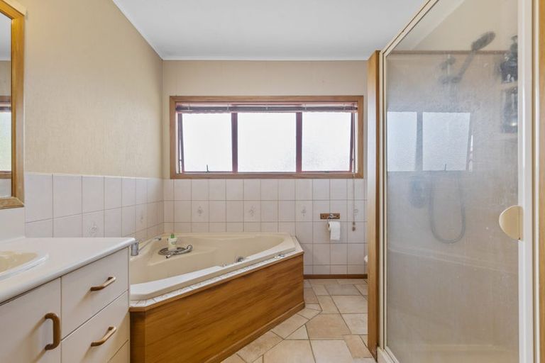 Photo of property in 18 Mccarthy Street, Hawera, 4610