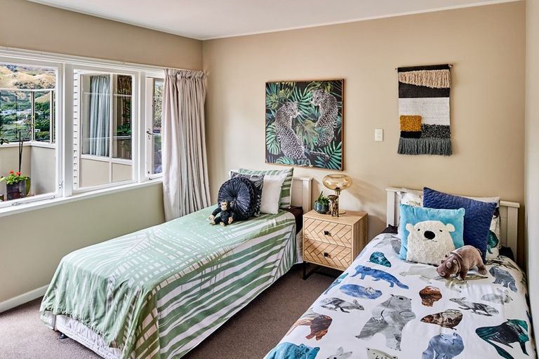 Photo of property in 24 Raroa Place, Pukerua Bay, 5026