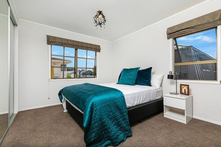 Photo of property in 2/27 Milford Road, Milford, Auckland, 0620