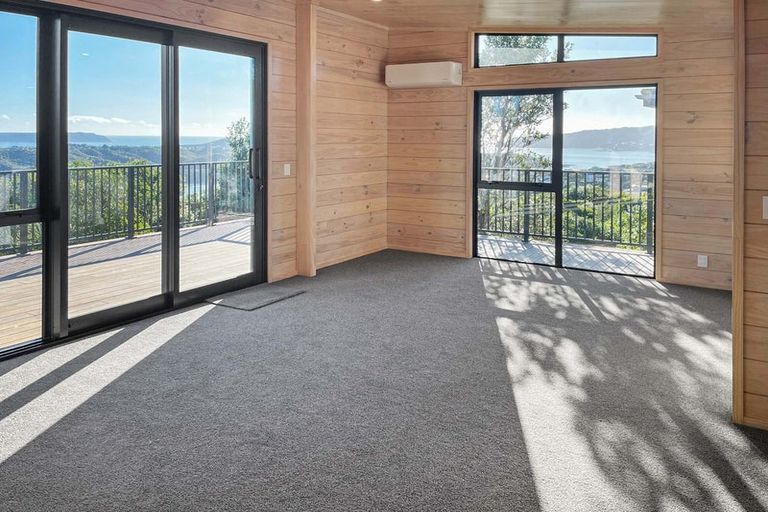 Photo of property in 17 Almora View, Ascot Park, Porirua, 5024