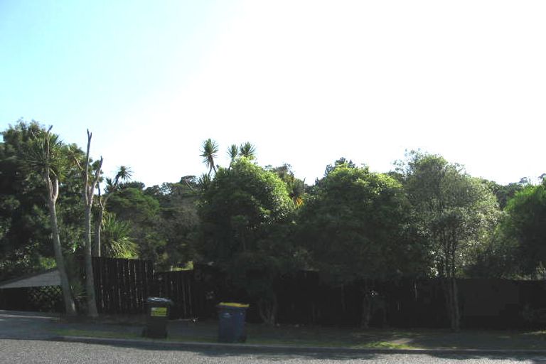 Photo of property in 89 John Downs Drive, Browns Bay, Auckland, 0630