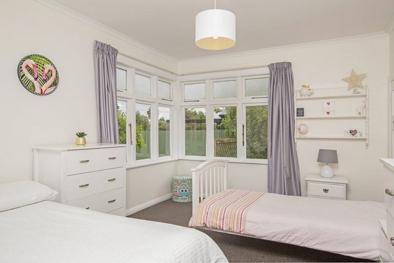 Photo of property in 59 Dublin Street, Martinborough, 5711