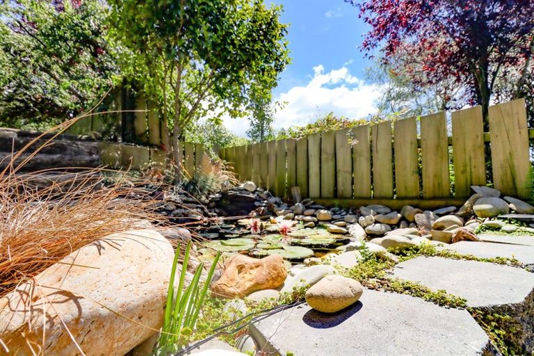 Photo of property in 14 Solway Street, Holmes Hill, Oamaru, 9401