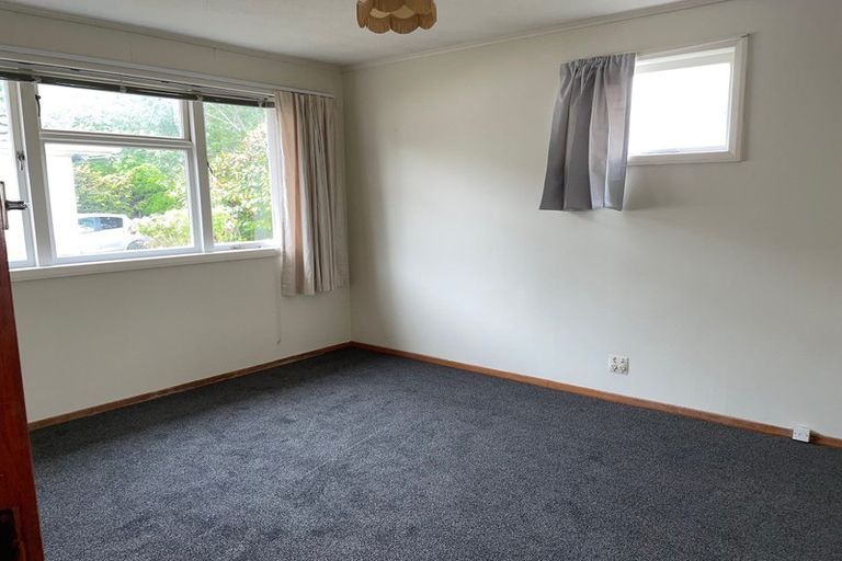 Photo of property in 8 Hall Grove, Ebdentown, Upper Hutt, 5018