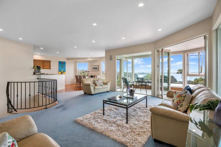 Photo of property in 117 Tanekaha Road, Titirangi, Auckland, 0604