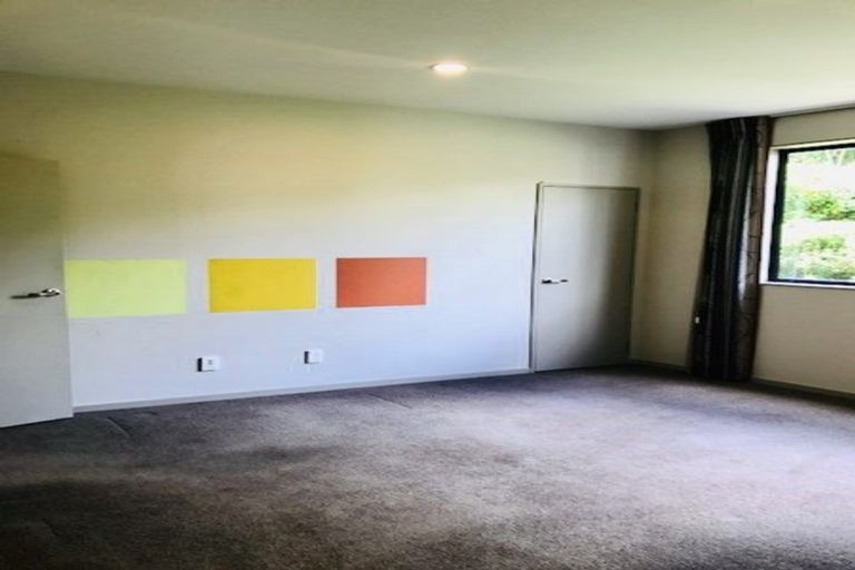 Photo of property in 33 Kilkelly Avenue, Pinehill, Auckland, 0632