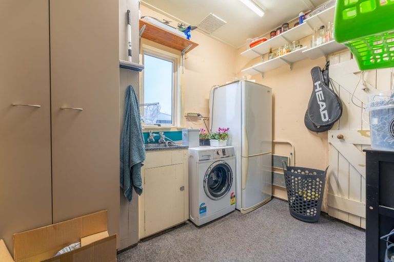 Photo of property in 9 Moorhouse Street, Waimate, 7924