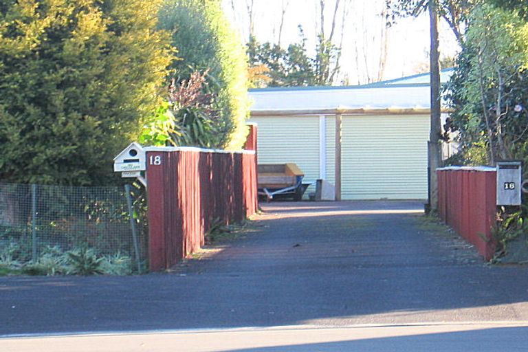 Photo of property in 18 Gerrand Place, Chedworth, Hamilton, 3210