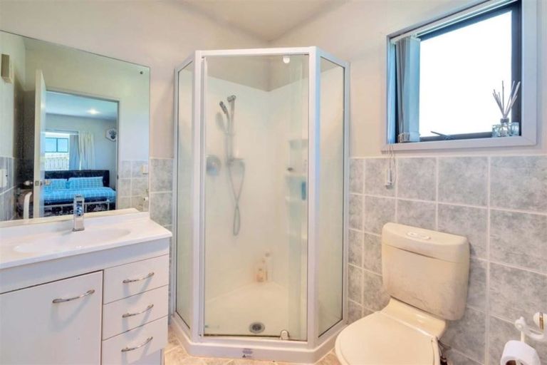 Photo of property in 7 San Lorenzo Rise, Henderson, Auckland, 0612