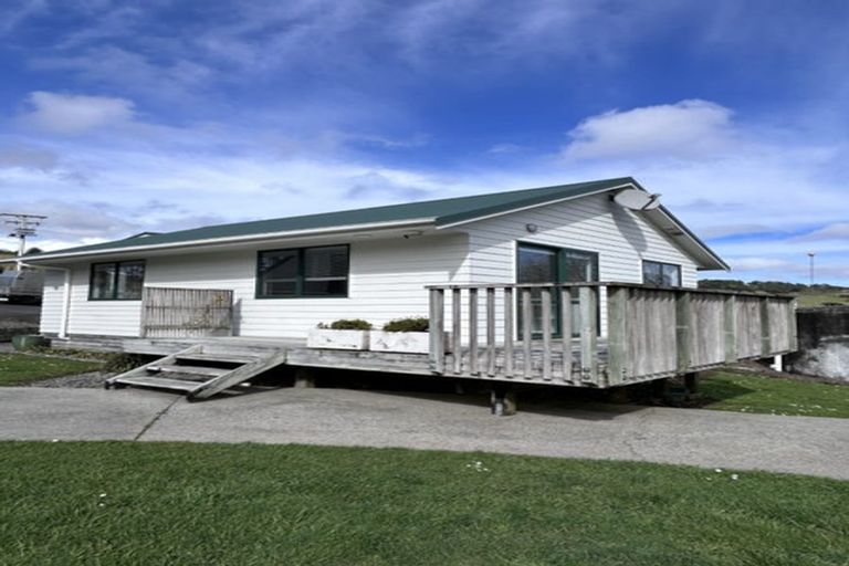 Photo of property in 136 Muriwai Road, Waimauku, 0881