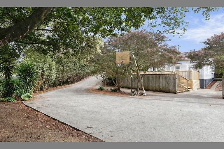 Photo of property in 34 Meadow Street, Mount Wellington, Auckland, 1062